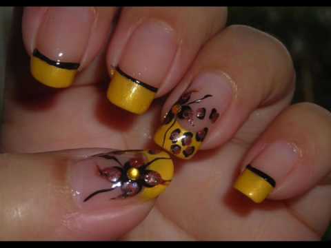 Yellow Nails - Unas amarillas (40)