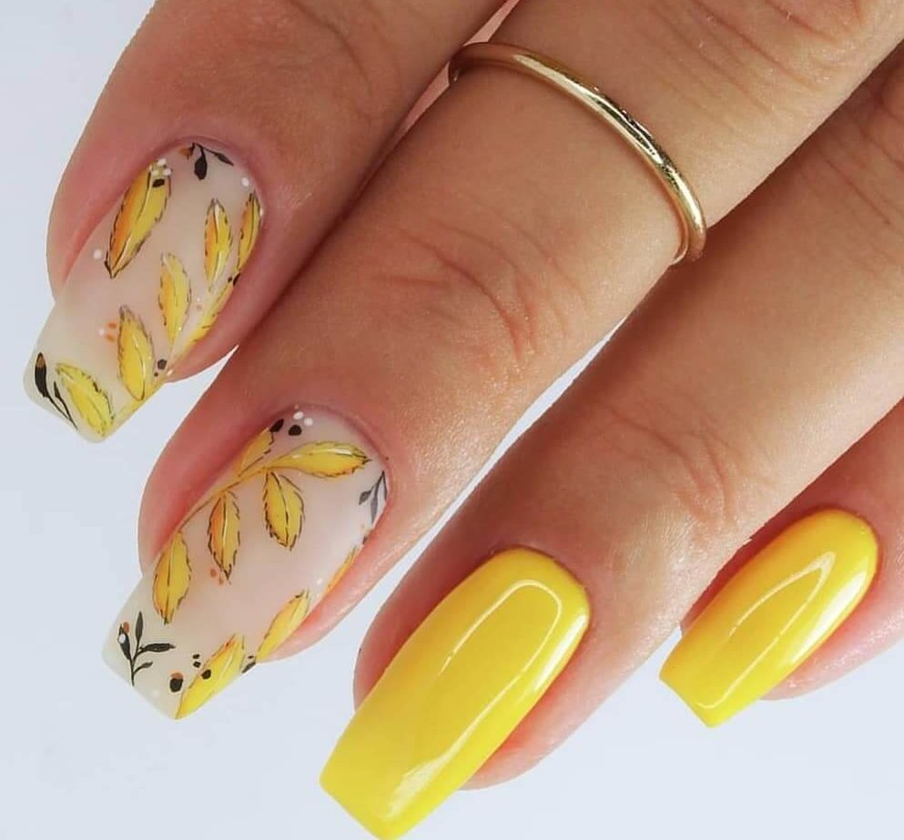 diseño de uñas amarillas primavera